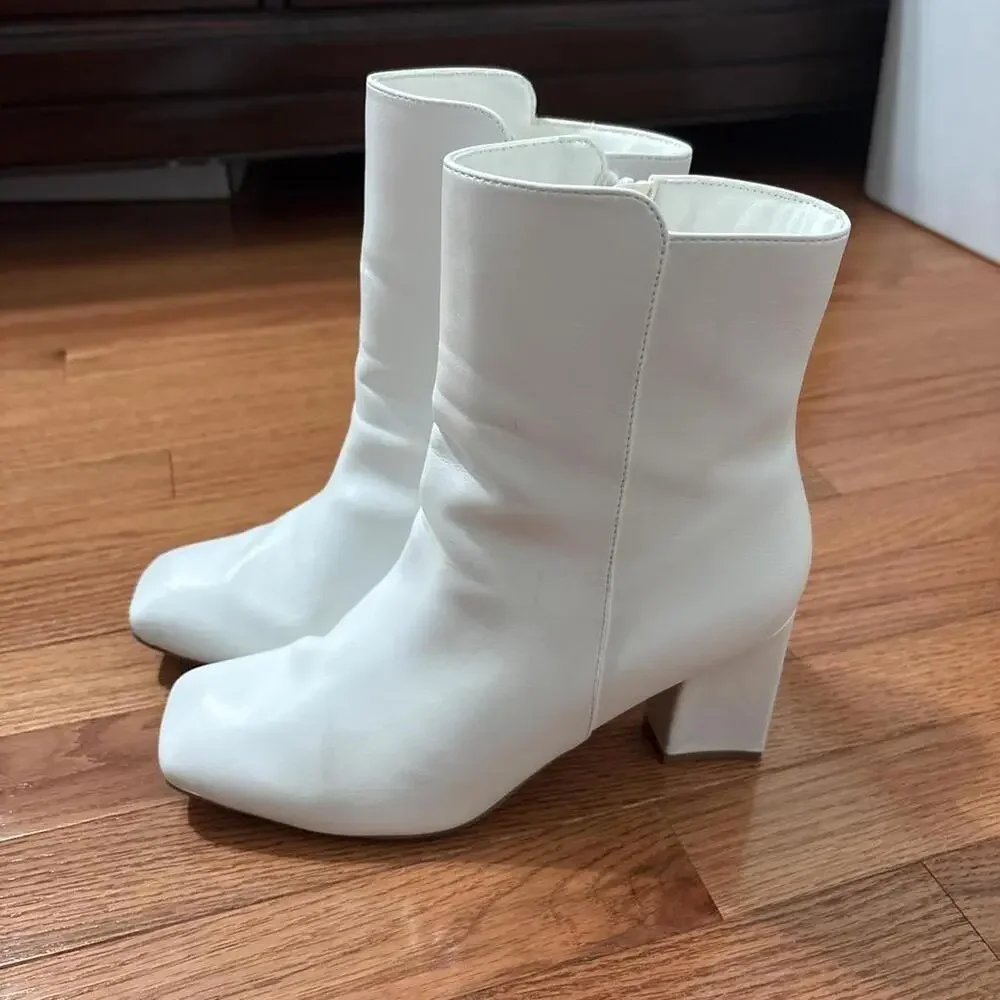 Women's white Boots